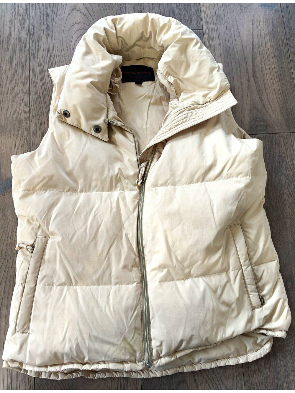 Banana Republic Women’s Down Puffer Vest w hoodie Full Zip Pockets Beige Size S